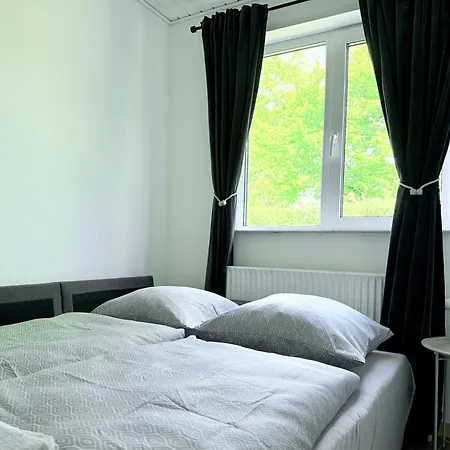 Family House فيلة بيلوند